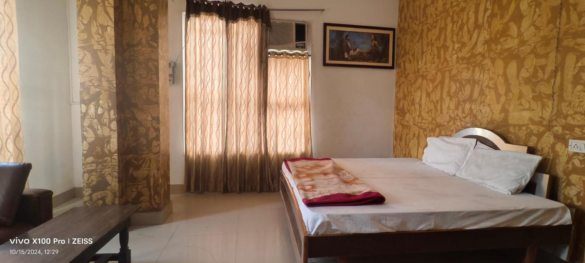 Surya Hotel Sirsa Zimmer foto